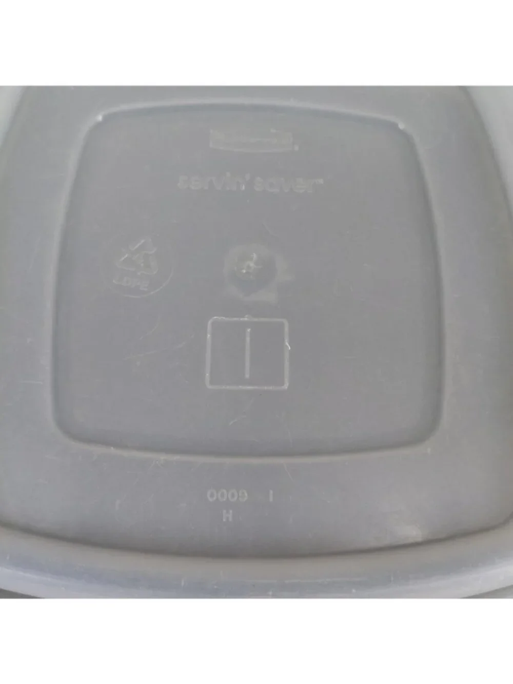 Rubbermaid Servin' Saver Container Replacement Lid Only Square #1 Almond Set 3